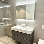 Calm And Luxurious Retreat アパート インターラーケン